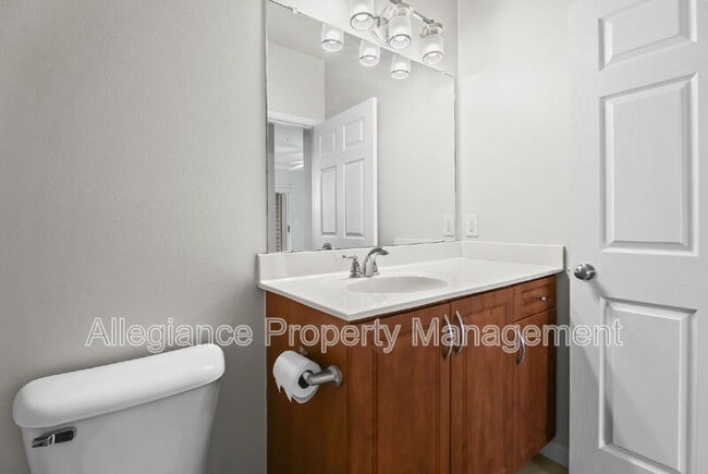 Building Photo - 12929 Centre Park Cir