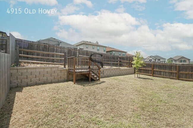 Building Photo - 4915 Old Hovey