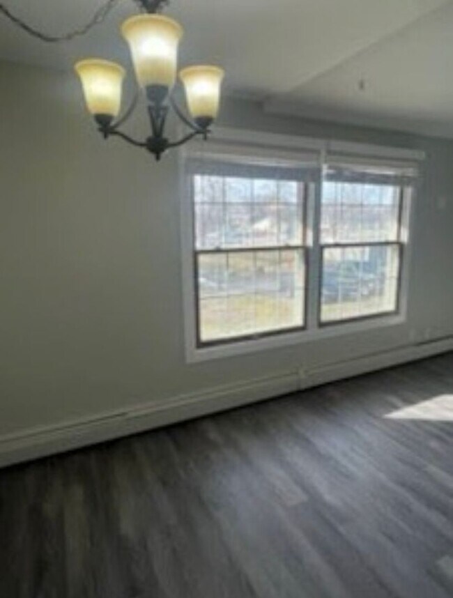 Building Photo - 1 Bedroom in Hopkins