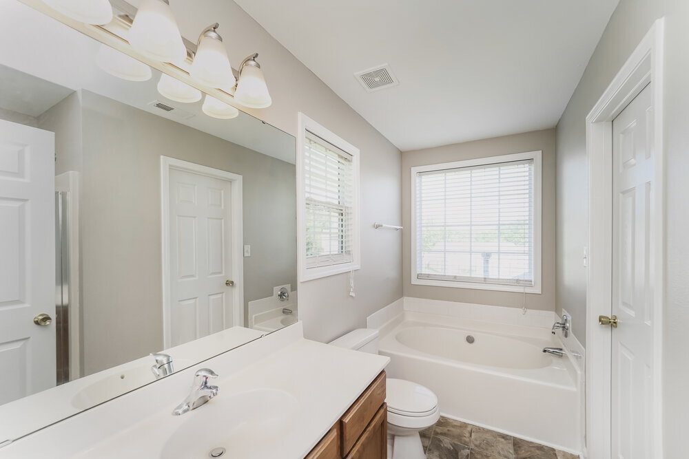 Building Photo - 13107 Ambrosia St