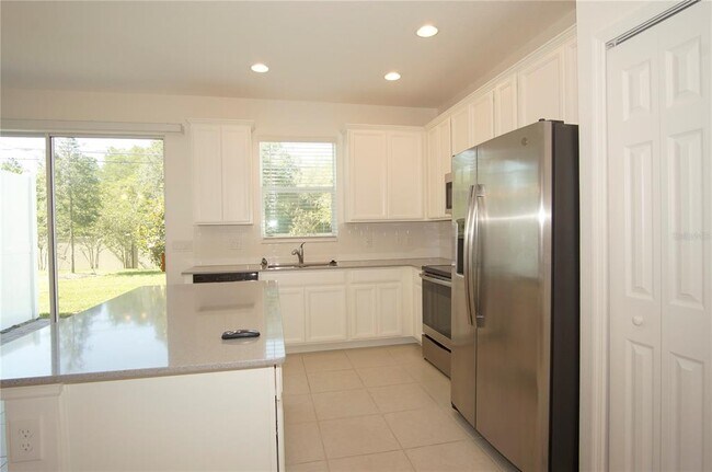 Building Photo - 2394 Britwell Pl