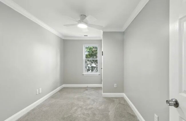 Building Photo - Rolling Rd2