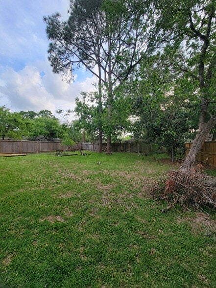 Building Photo - 12354 Nesmith Dr