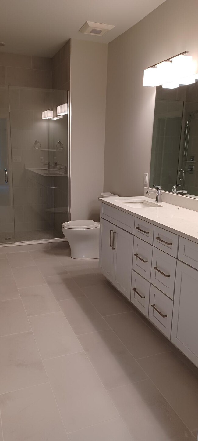 HUGE MASTER BATHROOM W FULLY TILED SHOWER - 441 S Ashley St