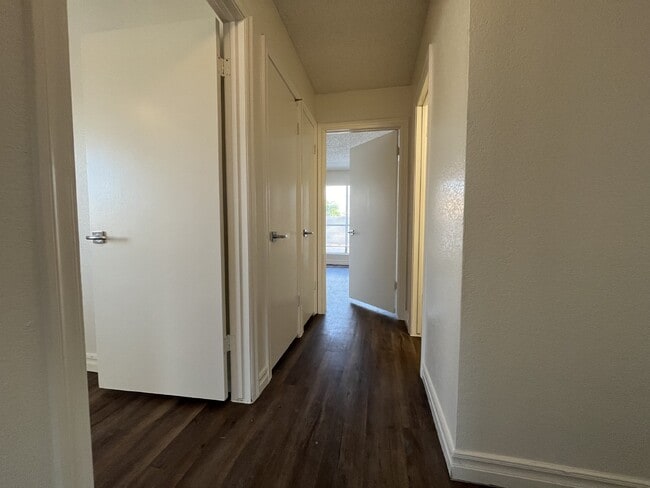 Building Photo - 7119 W McLellan Rd