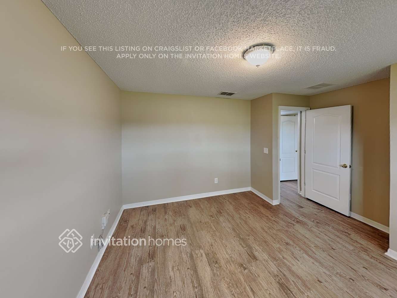 Building Photo - 340 Snook Way