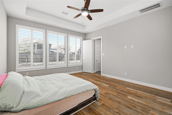 Building Photo - 1222 McMurtry Ridge Dr