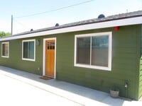 Building Photo - Center (267) North