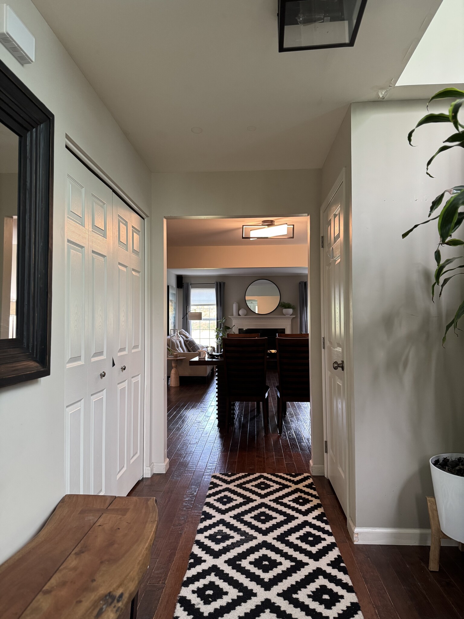 FOYER - 1537 Abigail Ln