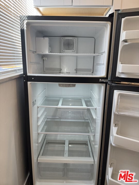 Building Photo - 2560 Venice Blvd.