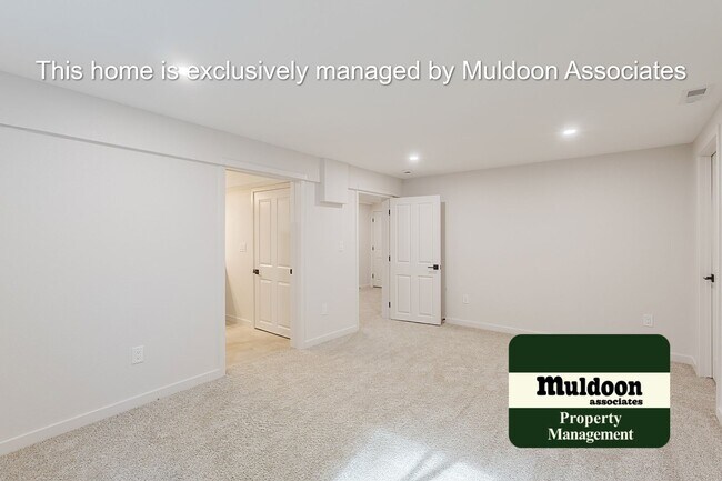 Building Photo - Completely remodeled ranch in the heart of Rockrimmon