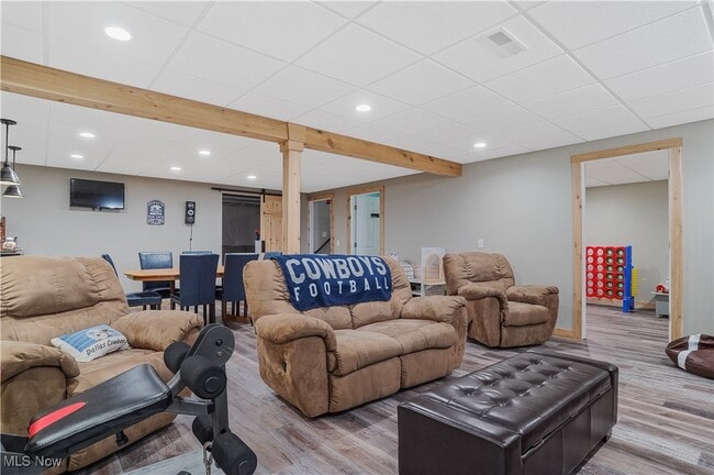 Building Photo - 341 Alexis Ln