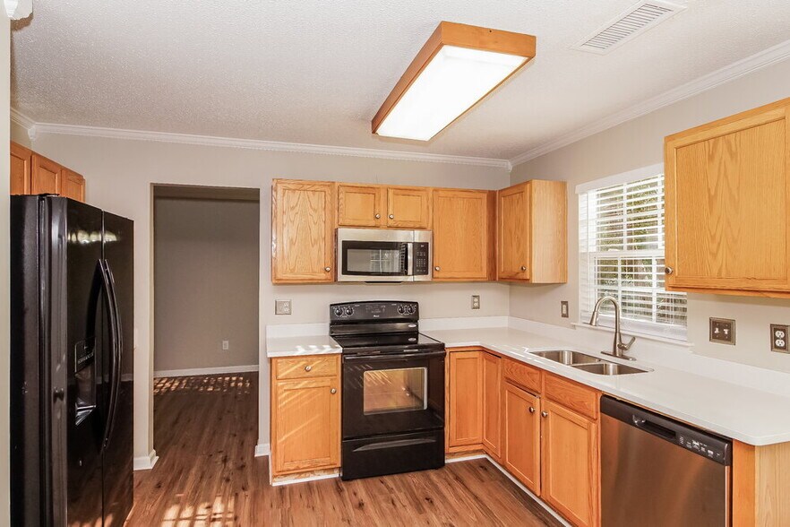 Building Photo - 5271 Moonlight Trail SW