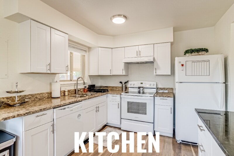 Building Photo - 9341 Hoffman Way