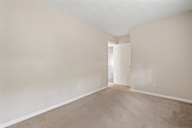 Building Photo - 3305 Portobello Ct