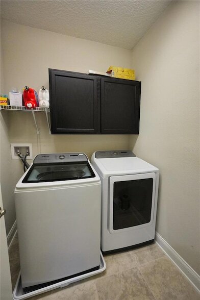 Building Photo - 594 Windy Pne Wy