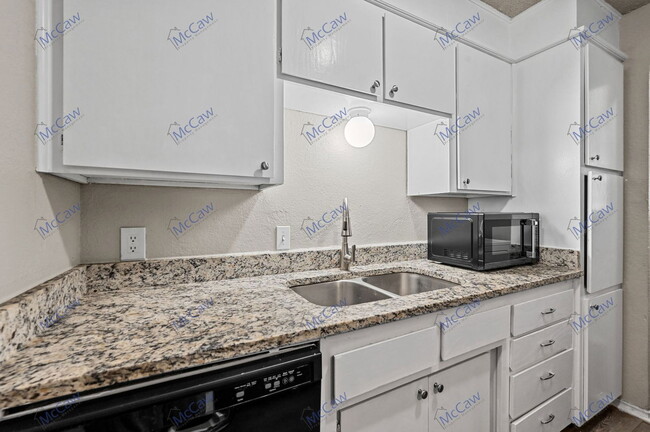 Building Photo - 6184 Vega Dr