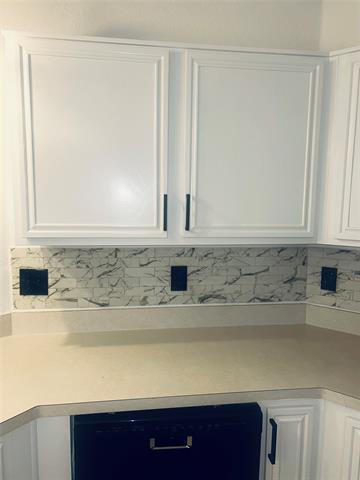 Building Photo - 702 Kristi Ln