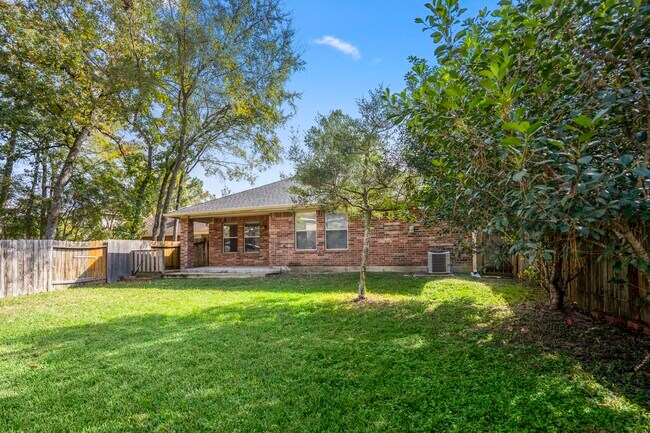 Building Photo - 22 Garden Lodge Pl