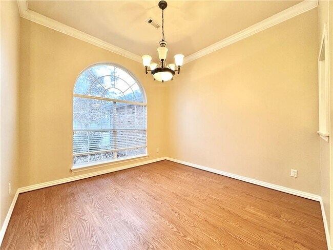 Building Photo - 2609 Drexelwood Dr