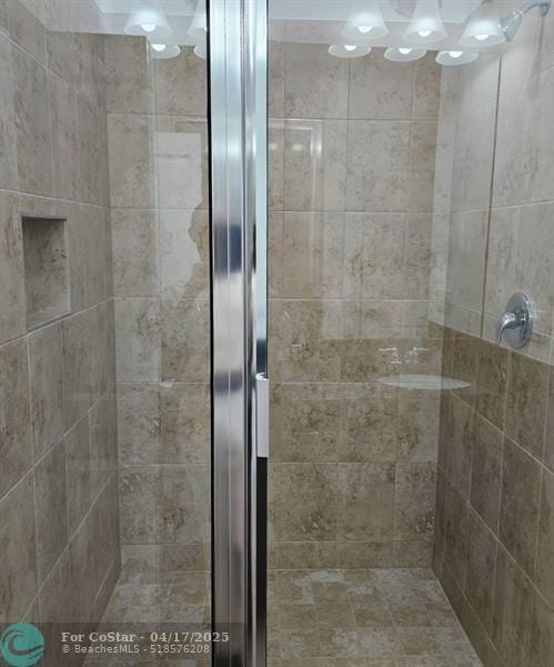 Building Photo - 5300 Thatcher Ct
