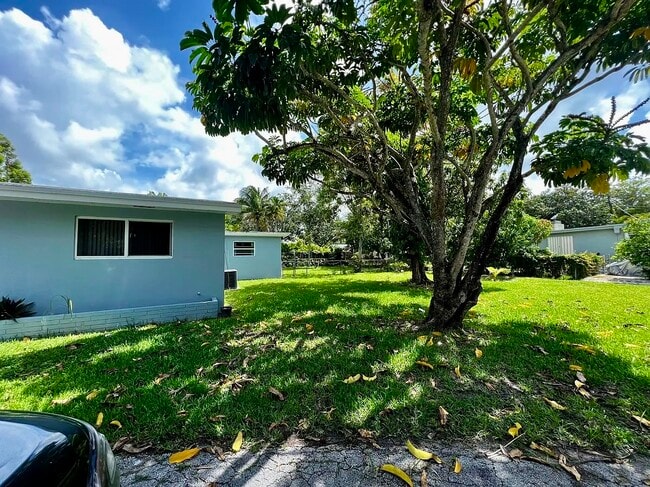 Building Photo - 47 NW 151st St