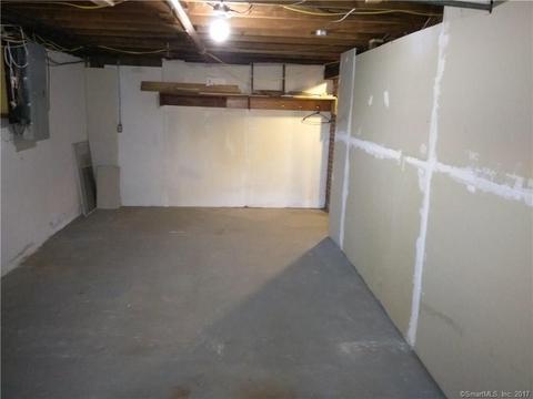 Building Photo - 2847 Falcon Ridge Dr