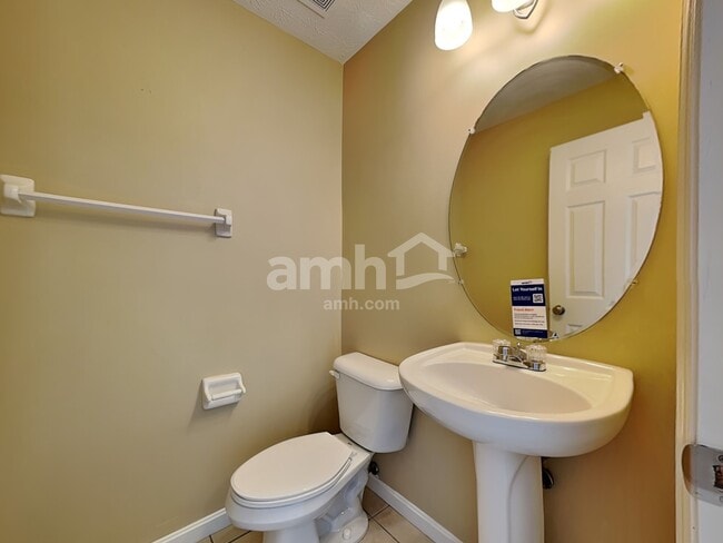 Building Photo - 80 Bluegrass Ln