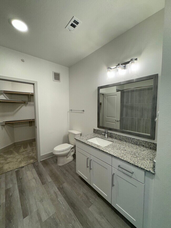 Building Photo - 5448 Huffines Blvd