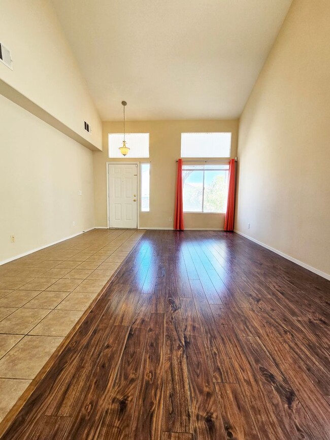 Building Photo - 3 Bed + Loft | 2.5 Bath | 1,946 SF