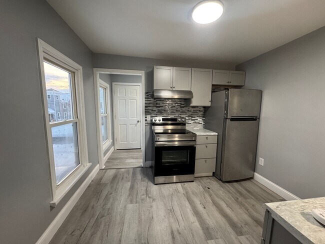 Building Photo - 414 N Bellinger St