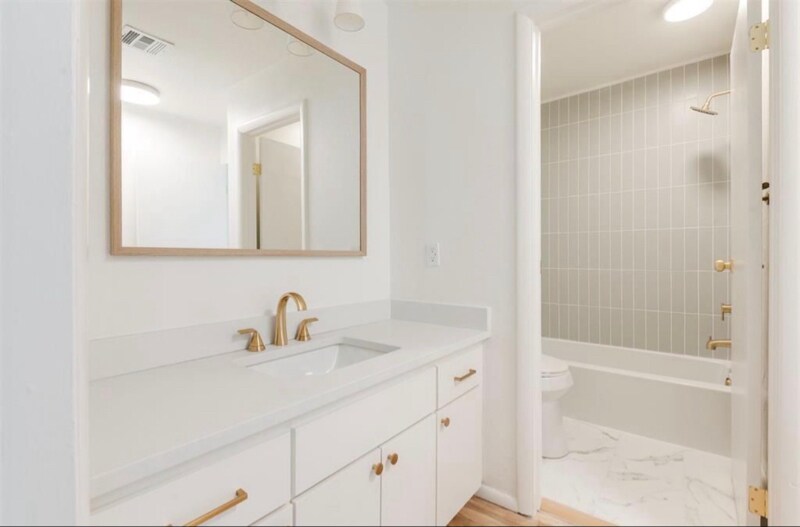 Building Photo - 2827 Indian Creek Blvd