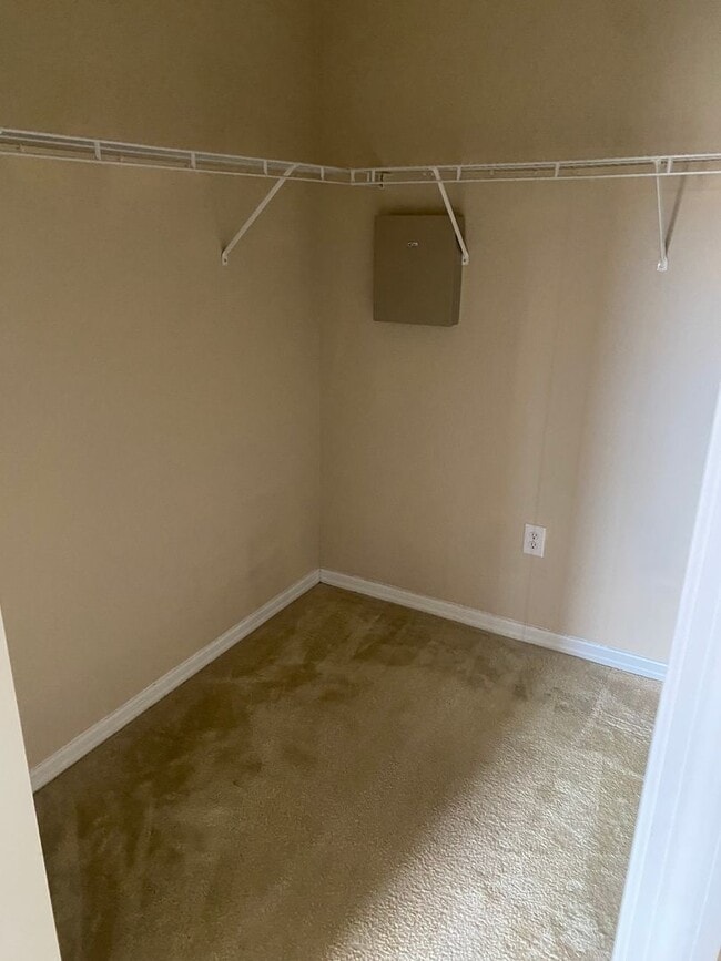 Building Photo - Spacious 1 Bedroom in Registry at Michigan Park