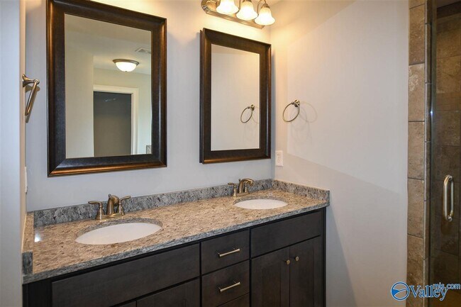 Building Photo - 113 Gary Allen Blvd