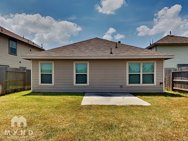 Building Photo - 18779 Faustina Way
