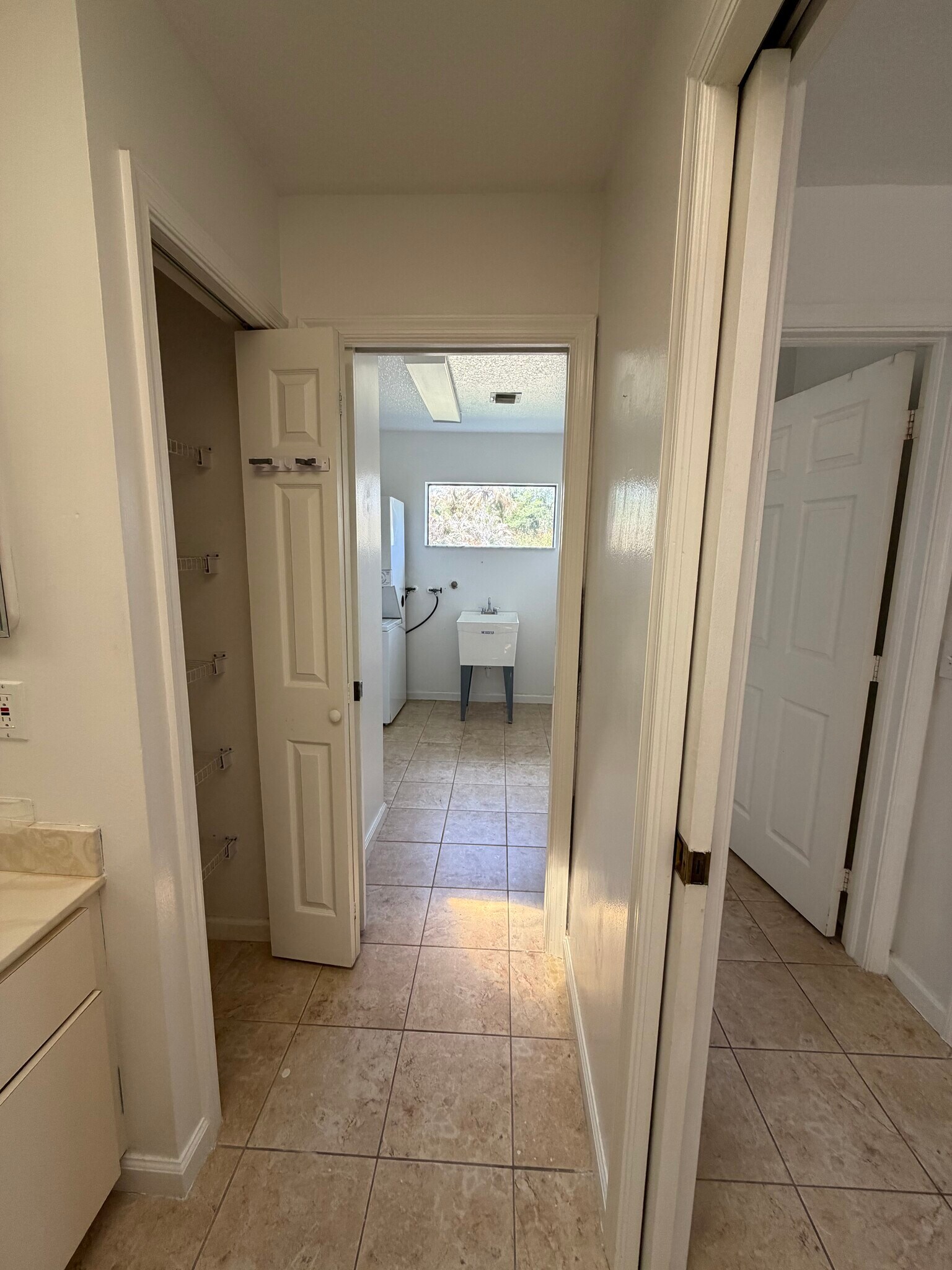 Building Photo - 12631 Orange Grove Blvd