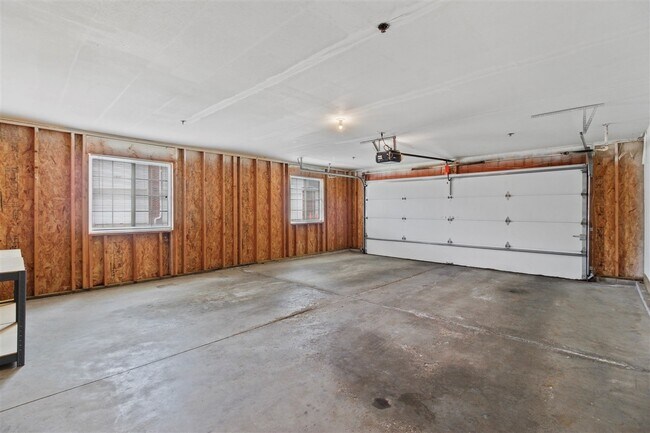 Building Photo - 8330 Lexington Pl