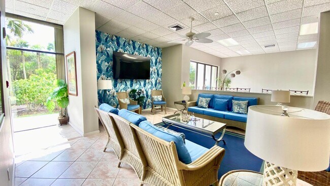 Building Photo - 5059 N Hwy A1A