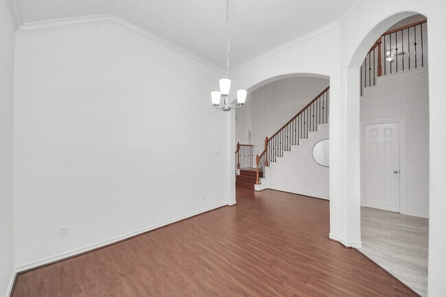 Building Photo - 5014 Parkcanyon Ln