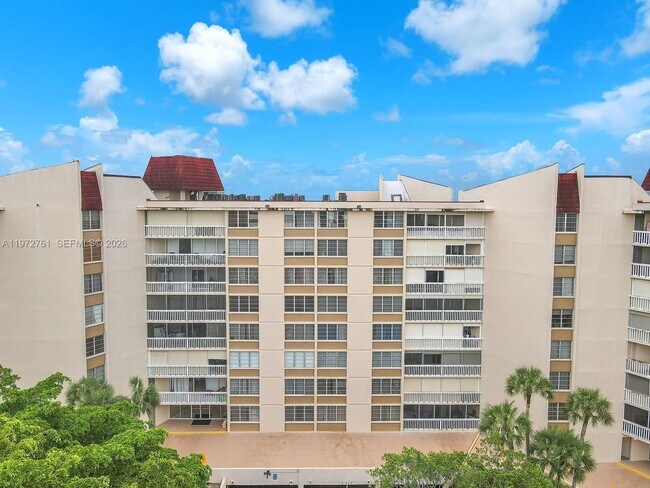 Building Photo - 6911 Environ Blvd