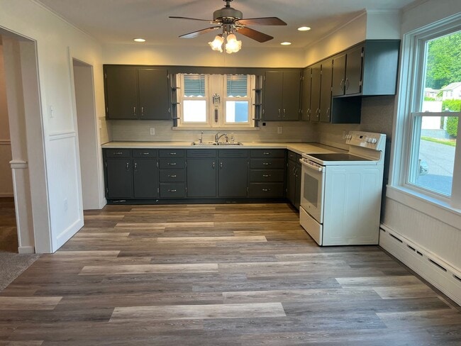 Building Photo - Beautiful 5-Bedroom Home in East Cocalico ...