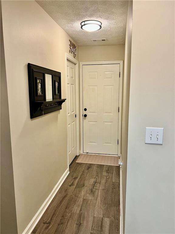 Building Photo - 463 Valleyside Dr
