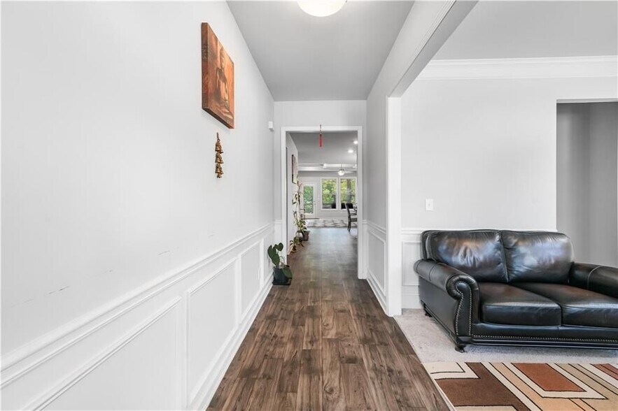 Building Photo - 3170 Andover Trl