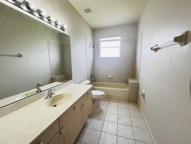 Building Photo - 2831 Paige Dr