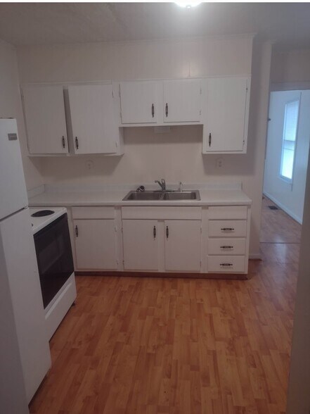 Building Photo - 512 Florence St