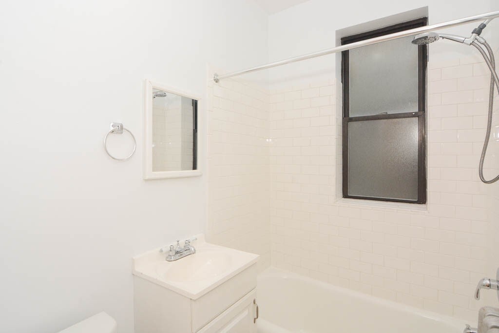 Building Photo - 1742 N Humboldt Blvd