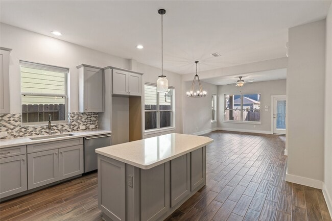 Building Photo - 18547 First Landing Drive