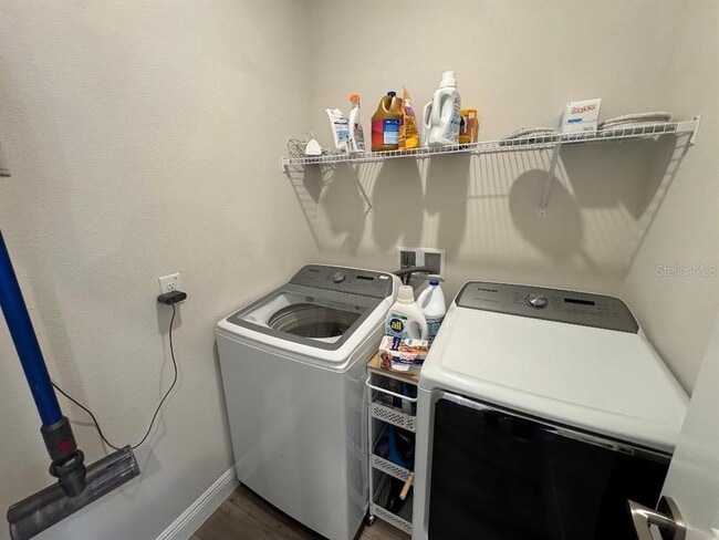 Building Photo - 10353 Fieldstone Myrtle Wy