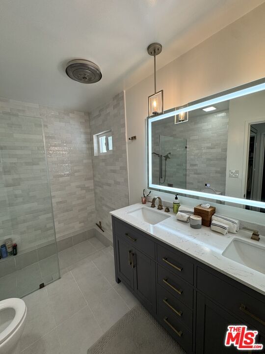 Building Photo - 5256 Los Franciscos Way
