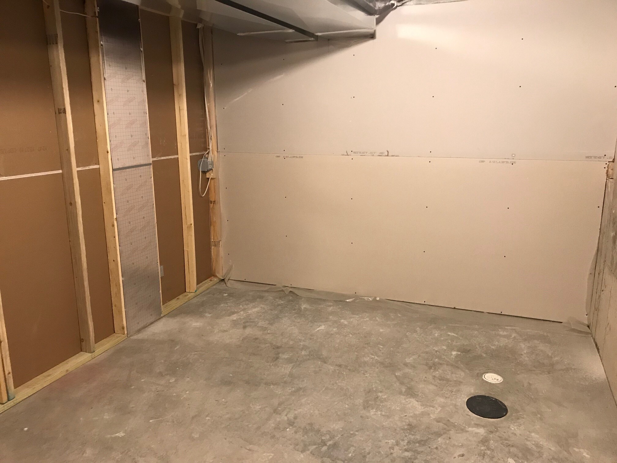 Ample basement storage - 5858 Lien Rd